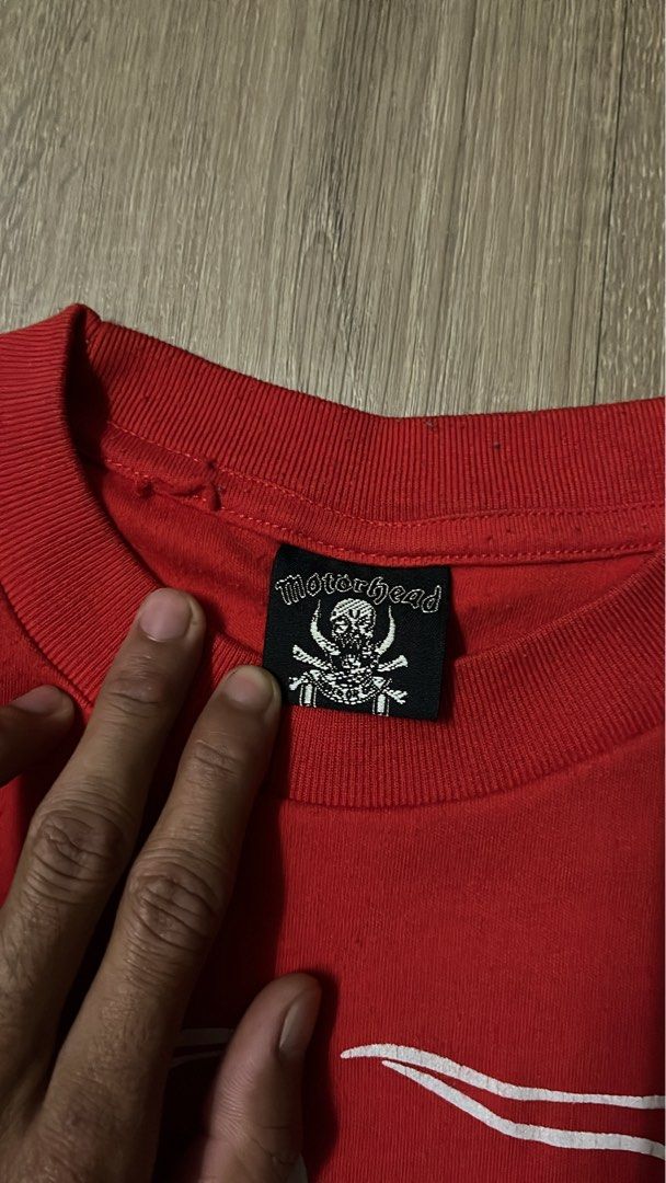 jack daniel (Category: Activewear) located in Sik. Submitted by simsimi69 (Listing ID 1408622137, Image 2). Description: jack daniel pit 23.5 labuh 27(crop) size m-l condition. 9/10 rm 50 .