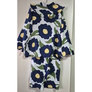 (Category: ) located in . Submitted by hannaboutique (Listing ID 1408520795, Image 1). Description: .