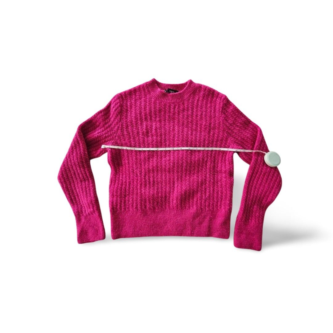 Mango Knitted Sweater (Category: Coats, Jackets and Outerwear) located in Paranaque City. Submitted by shopextraph (Listing ID 1408524735, Image 2). Description: Brand: Mango Size: Small Color: Fuchsia Knitted, stretchable. Lightly Used. Used with care..
