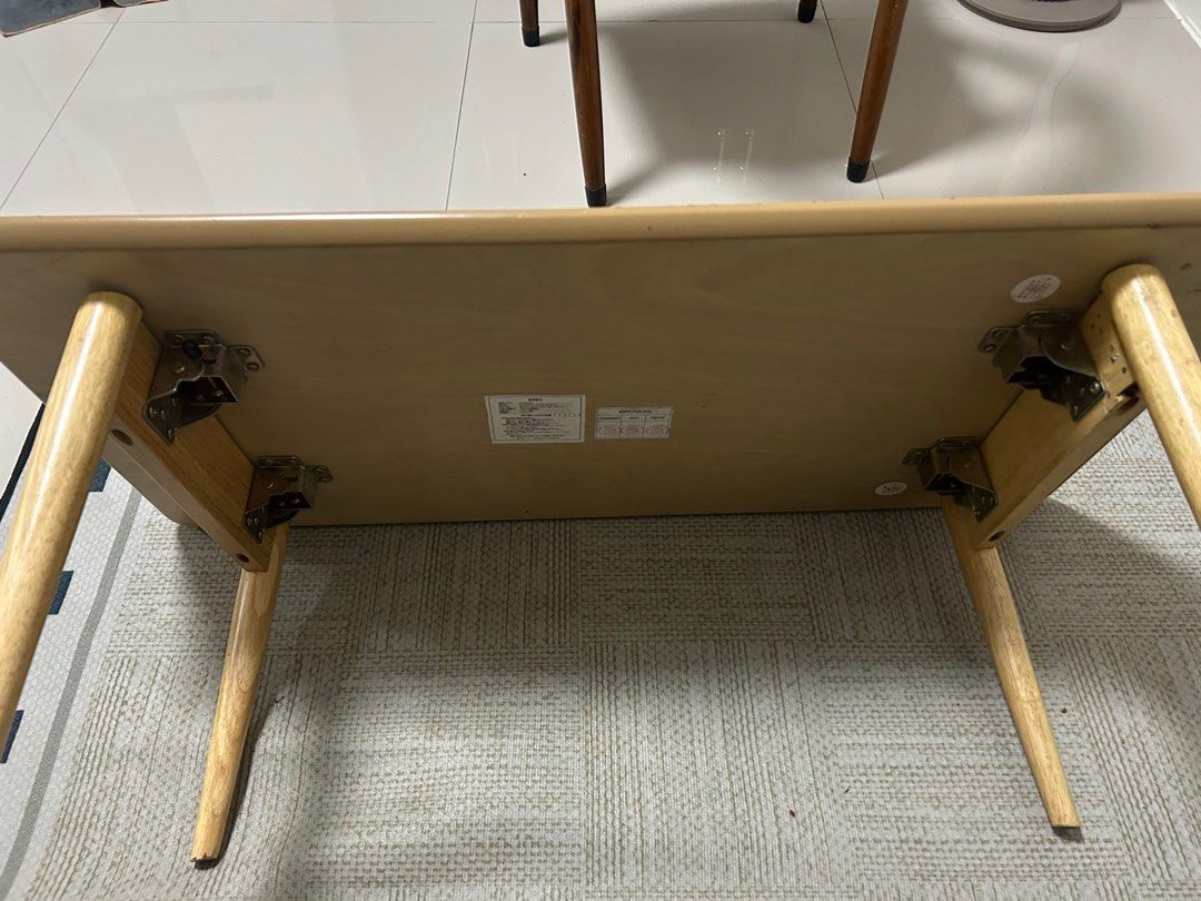 Mid Century Solid wood coffee table (Category: Tables & Sets) located in Manila. Submitted by nmjkmn488v33482 (Listing ID 1408625852, Image 3). Description: Selling a maple toned solid wood retractable coffee table. FREE Table runner .