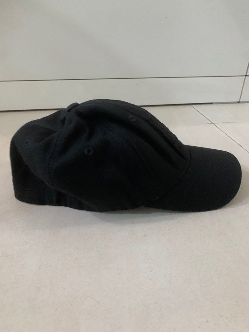 MLB LA Dodgers Black Closed Cap (Category: Caps & Hats) located in Quezon City. Submitted by reused.unused (Listing ID 1408652421, Image 3). Description: MLB LA Dodgers Black Closed Cap M-XL Issue/s: None -refer to photos for actual condition -pre-loved item so signs of usage is expected -for serious buyers only -no to swap -no to COD -lowballers and bogus buyers will not be entertained -please read description and see photos before inquiring :) 