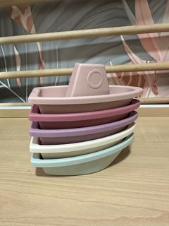(Category: ) located in . Submitted by cleanmycloset8 (Listing ID 1408645063, Image 1). Description: .