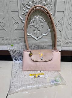 (Kategori: ) berada di . Dikirim oleh moon.cherry (ID iklan 1406528760, Gambar 1). Deskripsi: .