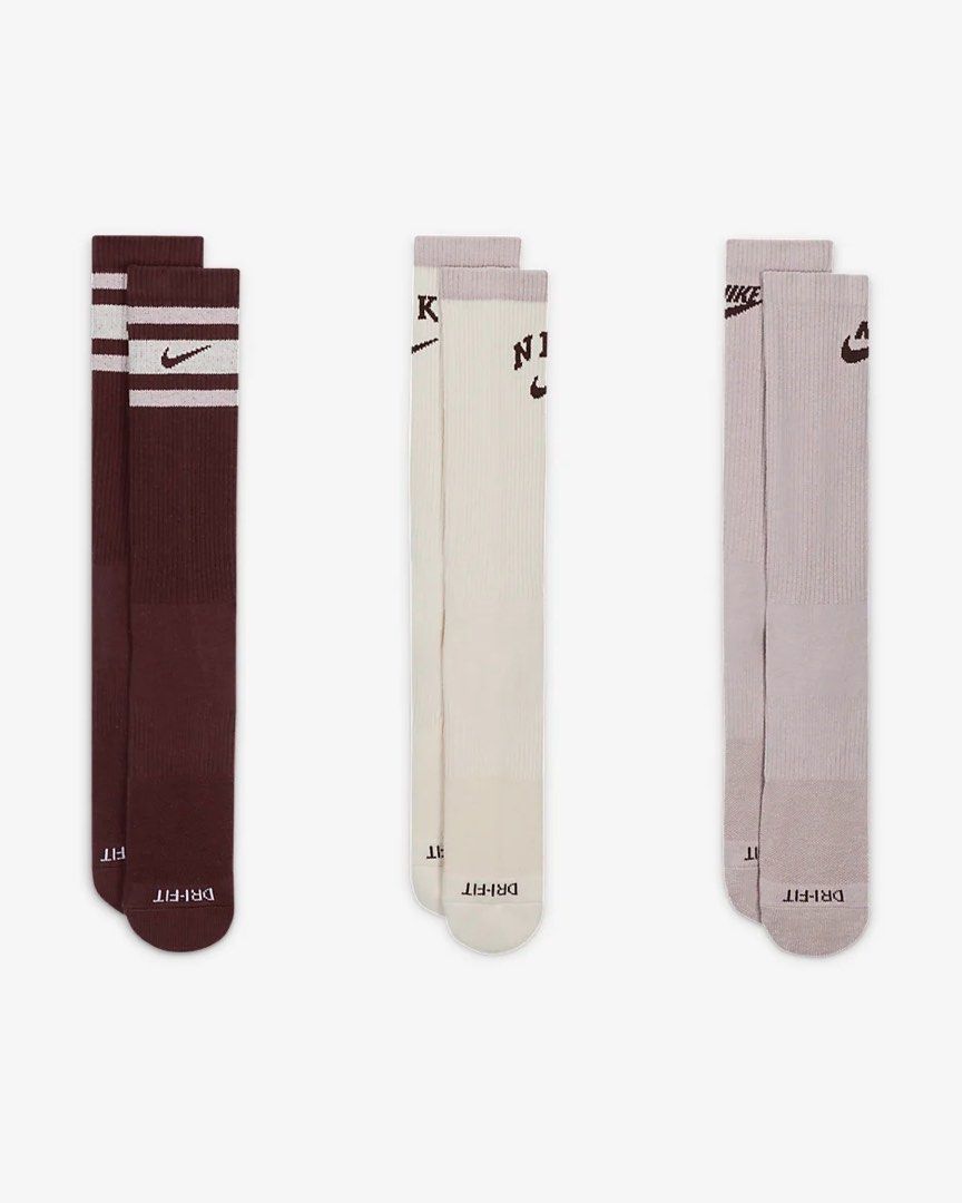 Nike Everyday Plus 3 Pairs Cushioned Crew Socks (Category: Socks) located in Makati City. Submitted by shoedeckph (Listing ID 1408602263, Image 2). Description: Nike Everyday Plus Cushioned Crew Socks 3 Pairs 100% Legit / Original Brand New 3 Pairs Size L (Fits size 8 - 12 US Mens) Multi color ‼️SALE PRICE: ₱495‼️ Below SRP •Delivery Metro Manila: Lalamove / Grab Nationwide: J&T •Meetup Waltermart Makati.