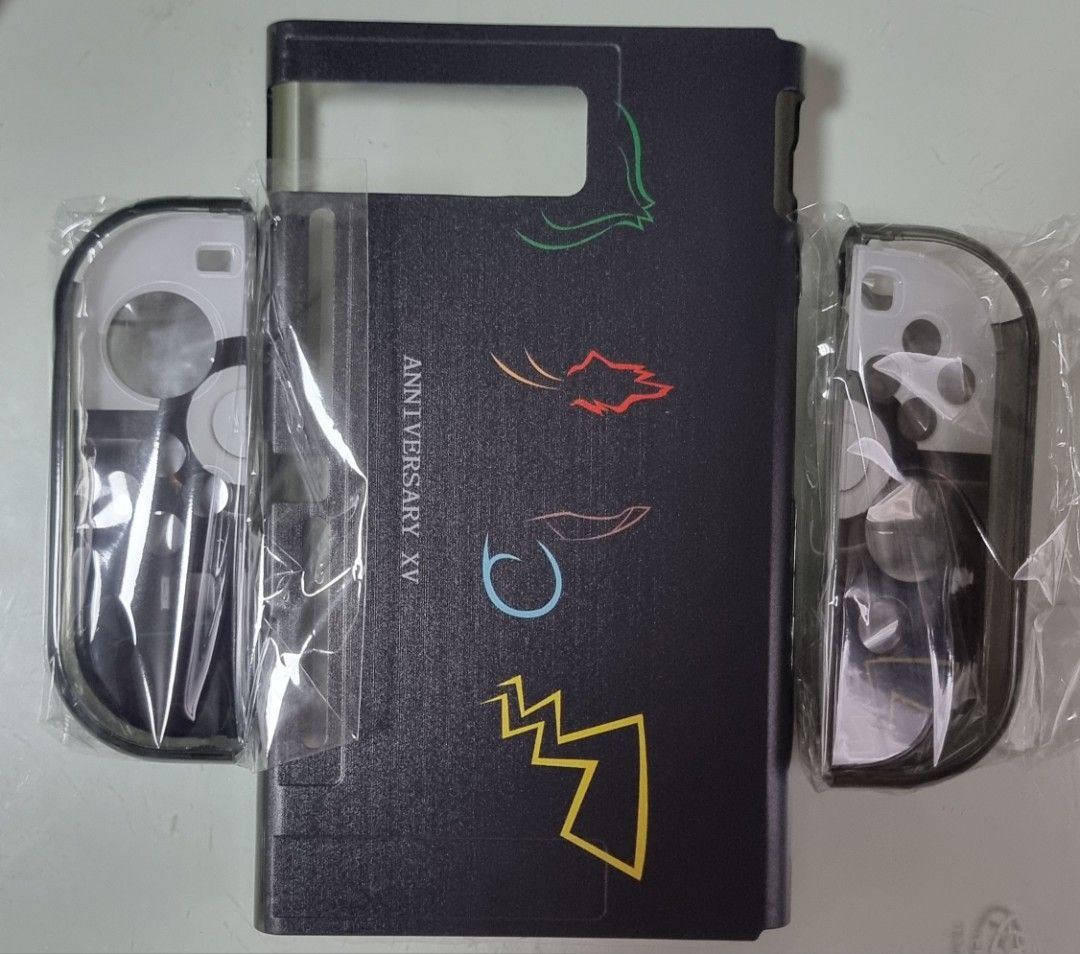 Nintendi Switch 1 case (Category: Nintendo) located in Mandaluyong City. Submitted by kinergy04 (Listing ID 1408683570, Image 1). Description: Case for Nintendo Switch 1 with controller case. rfs: I have an oled..