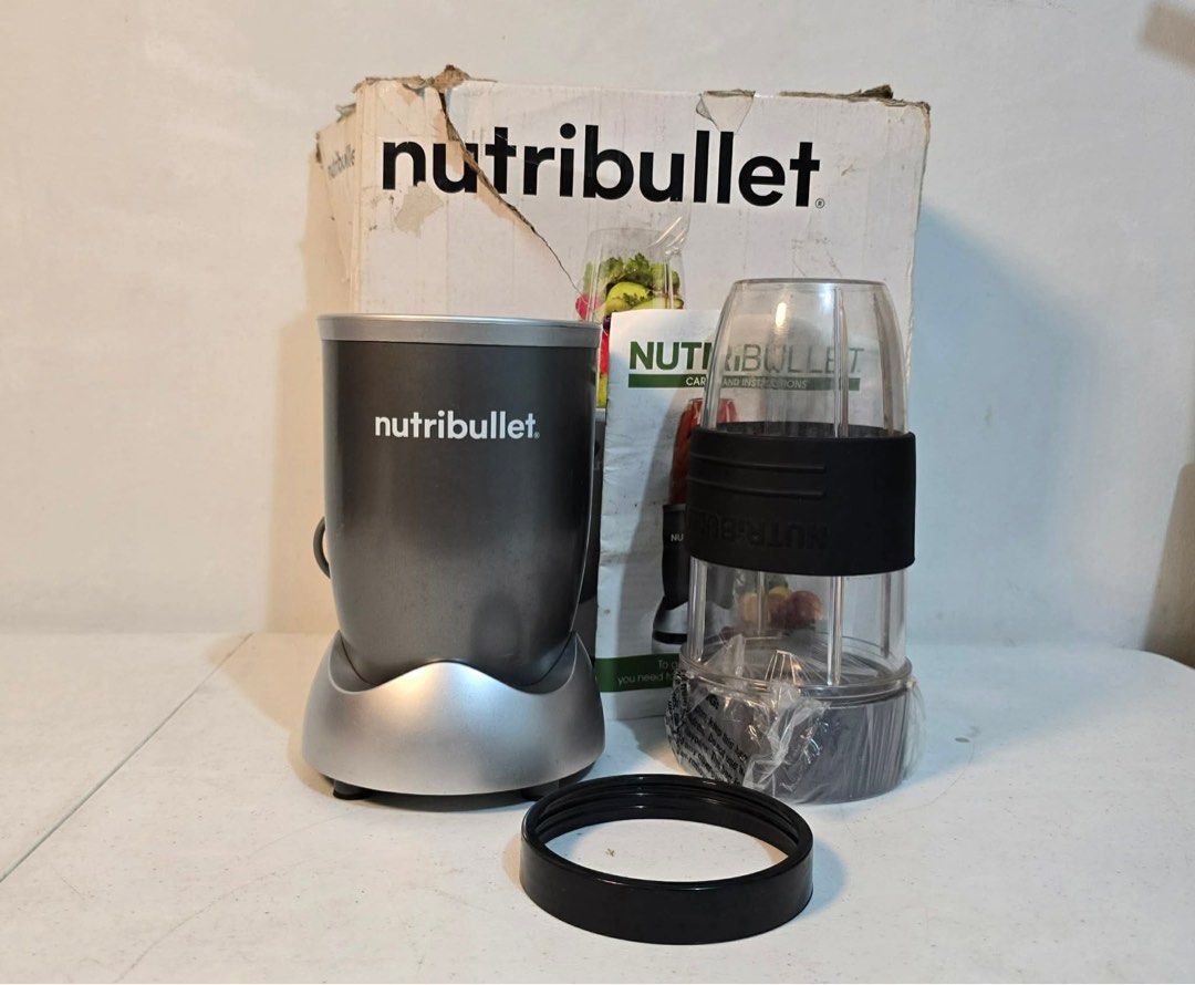Nutribullet 600 Series Blender (Category: Juicers, Blenders & Grinders) located in Taytay. Submitted by mikz_1303 (Listing ID 1408635980, Image 3). Description: Nutribullet 600 Series Blender Australian mall pull out Used 220V 600watts Box 1 bottle 1 blade 1 lid 4k.