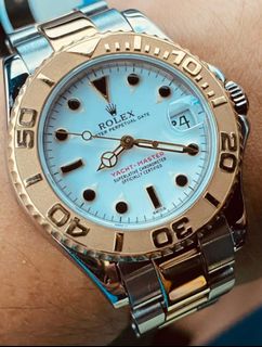 (Category: ) located in . Submitted by curated_classics (Listing ID 1408681270, Image 1). Description: .