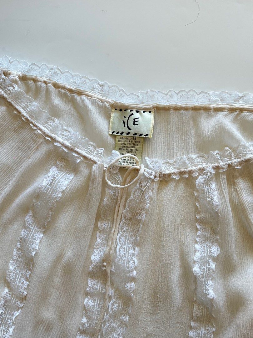 Romantic ICE 100% Silk Victorian Longsleeve top (Category: Longsleeves) located in Cebu City. Submitted by ariesharra (Listing ID 1408606772, Image 2). Description: • freesize • no flaws • pristine condition .