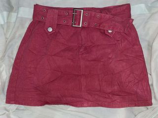 (Category: ) located in . Submitted by ur_meow (Listing ID 1408590484, Image 1). Description: .