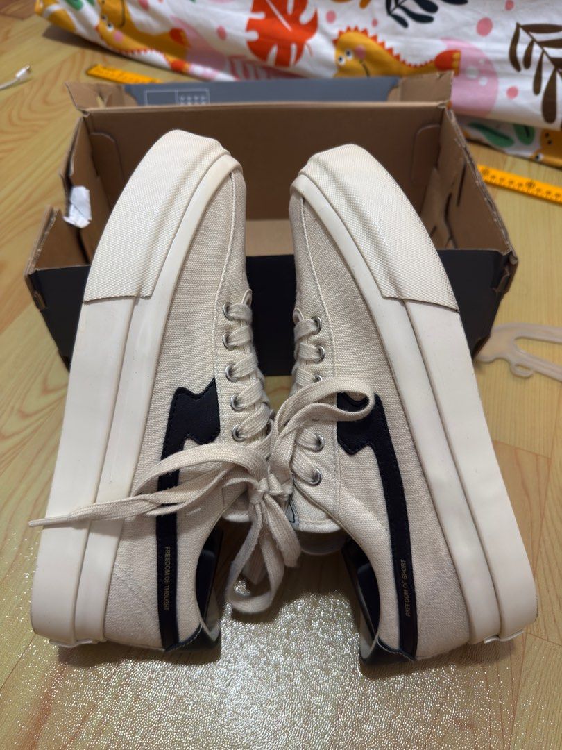 Stepney Workers Club S-Strike Sneakers (Category: Sneakers) located in Caloocan City. Submitted by re-fit (Listing ID 1408678377, Image 3). Description: - Stepney Workers Club S-Strike sneakers - Color: Beige with black accents - Features S.W.C logo on heel - Stepney Workers Club logo on tongue - Size: 41 - I lost the box.