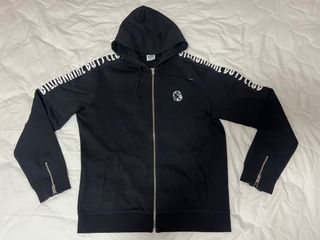 （分類：）位於 。 由 lakerslam 提交（商品編號 1408518888，圖片 1）。簡介： 。