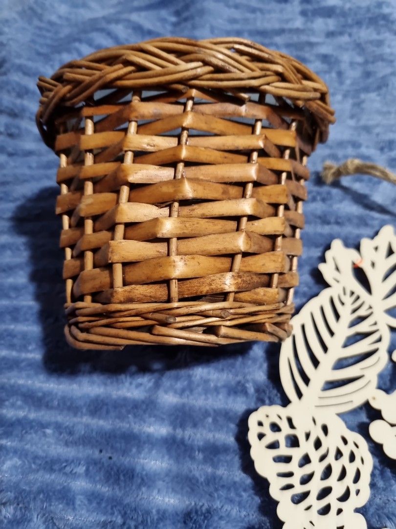 Wooden Items (Category: Other Home Decor) located in Paombong. Submitted by sweetdeals0181656 (Listing ID 1408631060, Image 3). Description: Bundle Mini Native Basket and Wall Decor.