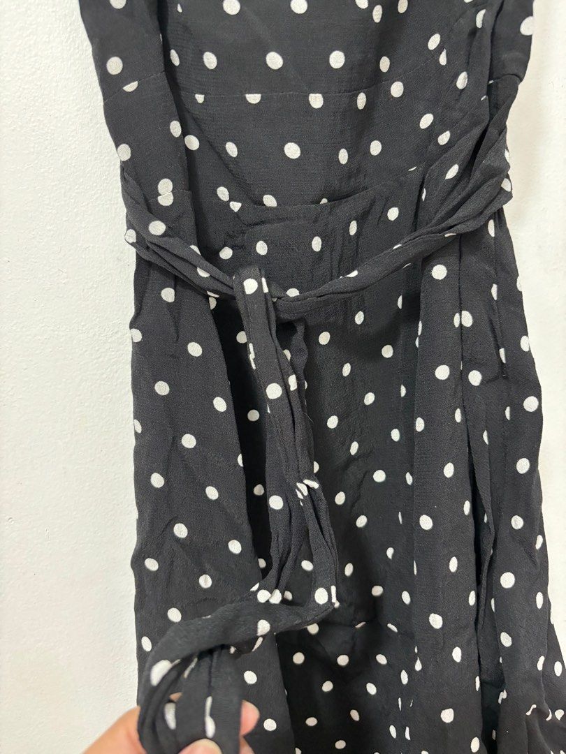 Zara Polka Dot Off-shoulder dress (Category: Dresses) located in Bacoor. Submitted by finery_ph (Listing ID 1408554250, Image 3). Description: .