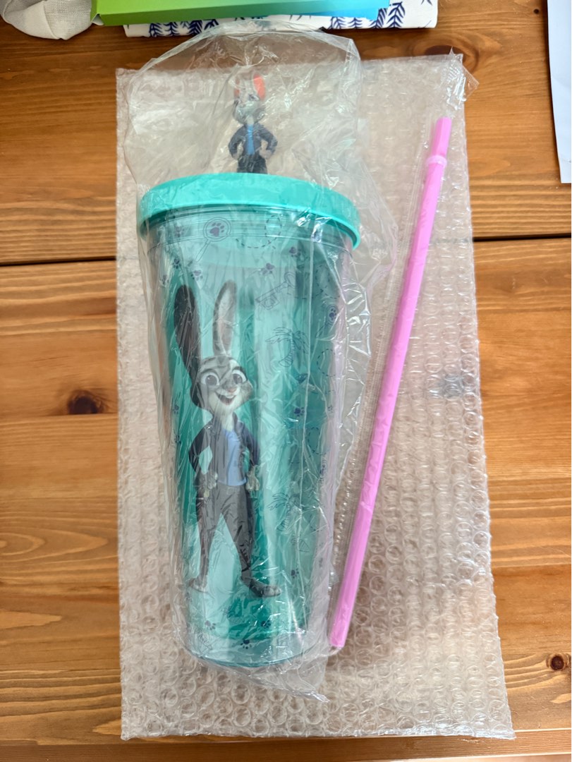 Zootopia 優獸大都會 Judy電影杯 Tumbler with Straw, 傢俬＆家居, 廚具和餐具, 廚水杯、水壺 - Carousell
