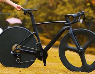 （分類：）位於 。 由 trendybike 提交（商品編號 1408721300，圖片 1）。簡介： 。