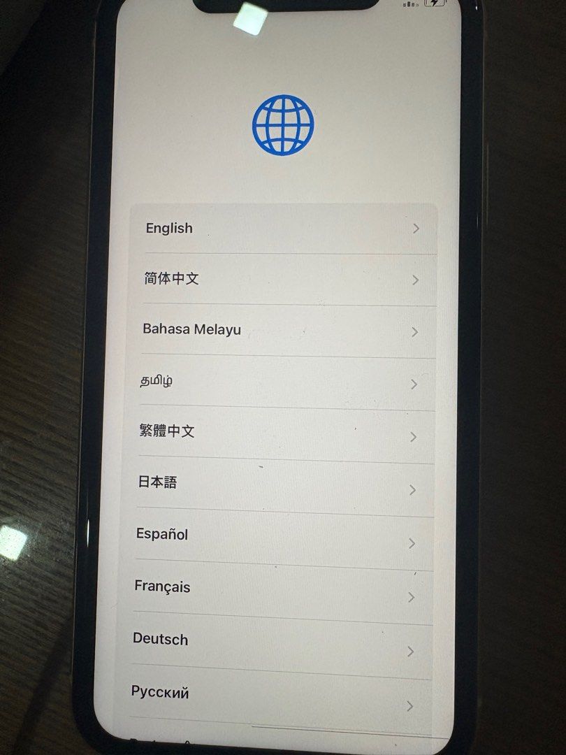 (Category: iPhone X Series) located in Singapore. Submitted by andreworteziiz (Listing ID 1408762022, Image 2). Description: Is the iPhone XR still a good phone in 2025? Surprisingly, YES! Here’s why: ✔ Software Support – The iPhone XR runs the latest iOS 18.3.1, meaning you get the same security updates and features as the newest iPhones. That’s a huge win for online banking & security in 2025 -Fast performance, great cameras and longer battery 