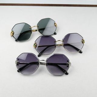 (Category: ) located in . Submitted by importedspectacleframes (Listing ID 1408796740, Image 1). Description: .