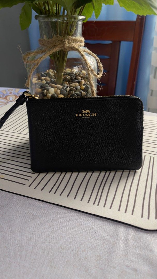 Coach Card Holder and Purse (Category: Wallets & Card holders) located in Bulacan. Submitted by rainedrops_shoppe (Listing ID 1408707740, Image 1). Description: a.