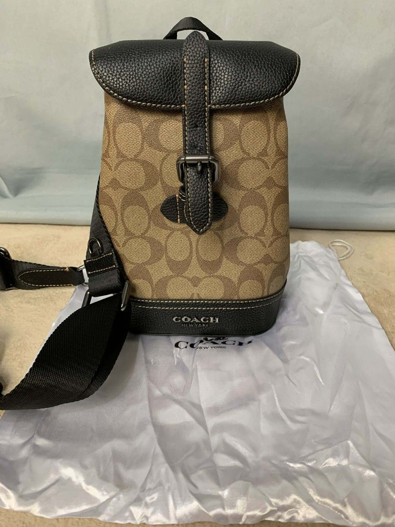 Coach Hudson small pack (Category: Luxury Bags & Wallets) located in Manila. Submitted by cold_stuff (Listing ID 1408876190, Image 3). Description: Rank SA - A (Excellent to new condition) With dust bag Authentic.