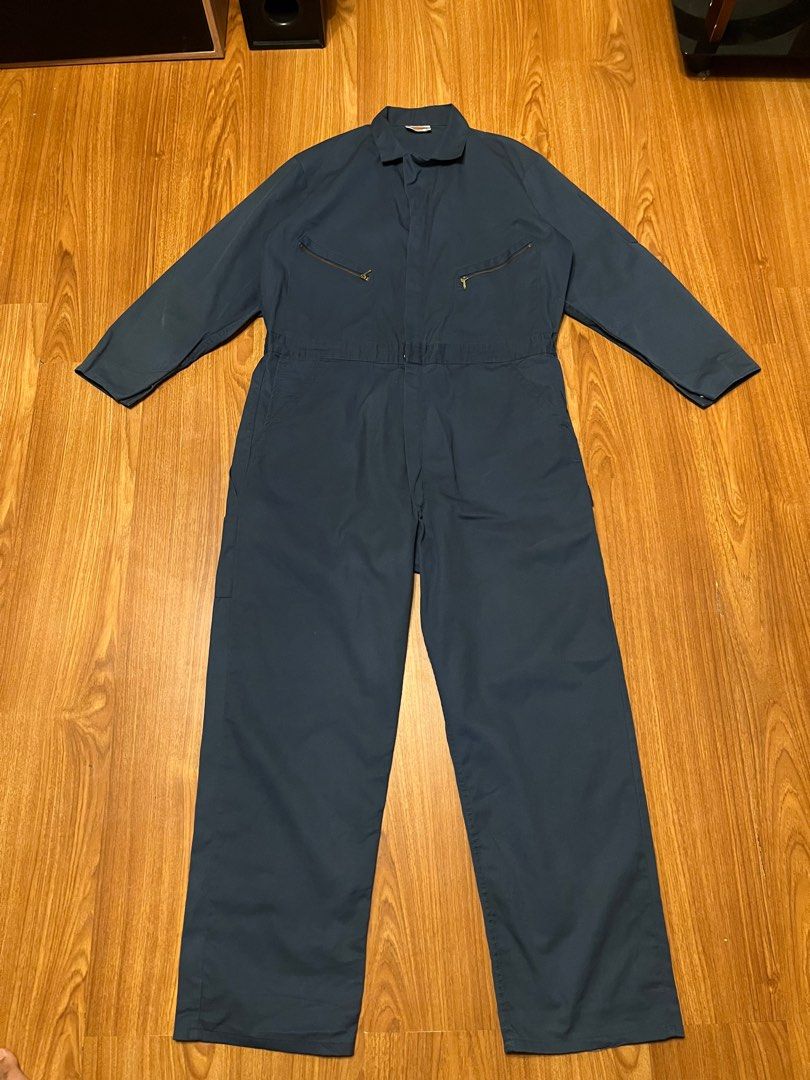 Dickies Workwear Overall Big size (Category: Sets & Coordinates) located in Cavite. Submitted by _solidolo (Listing ID 1408762193, Image 1). Description: Dickies Overall Navy Blue 67 Length 10 Hem 24 Sleeves 21-23 inches Waist .
