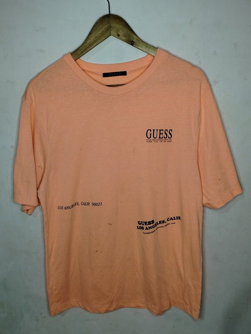 Guess Teeshirt (Category: Tshirts & Polo Shirts ) located in Tacurong. Submitted by jumarvelous (Listing ID 1408793368, Image 1). Description: Excellent Condition Washable stain size M on tag, best fit M Dimes: 21x27 Condition: 10/10.