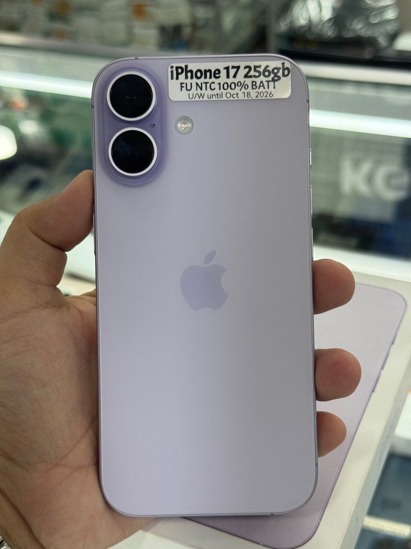 Iphone 17 256gb 100% batt NTC FU No issue Complete (Category: iPhone 17 Series) located in San Juan City. Submitted by javedsgadgetshop (Listing ID 1408781637, Image 2). Description: INSTALLMENT OPTIONS : SPAY LATER / GGIVES / CREDIT CARD! WE BUY AND SELL SO PWEDE MAGBINTA OR SWAP ! Quick Specs : 💵 Iphone 17 •256gb •NTC Variant •100% batt health •Factory Unlock •100% Smoothness •No hidden issue | No Repaired •100% Authentic | Not Refurbished •w/