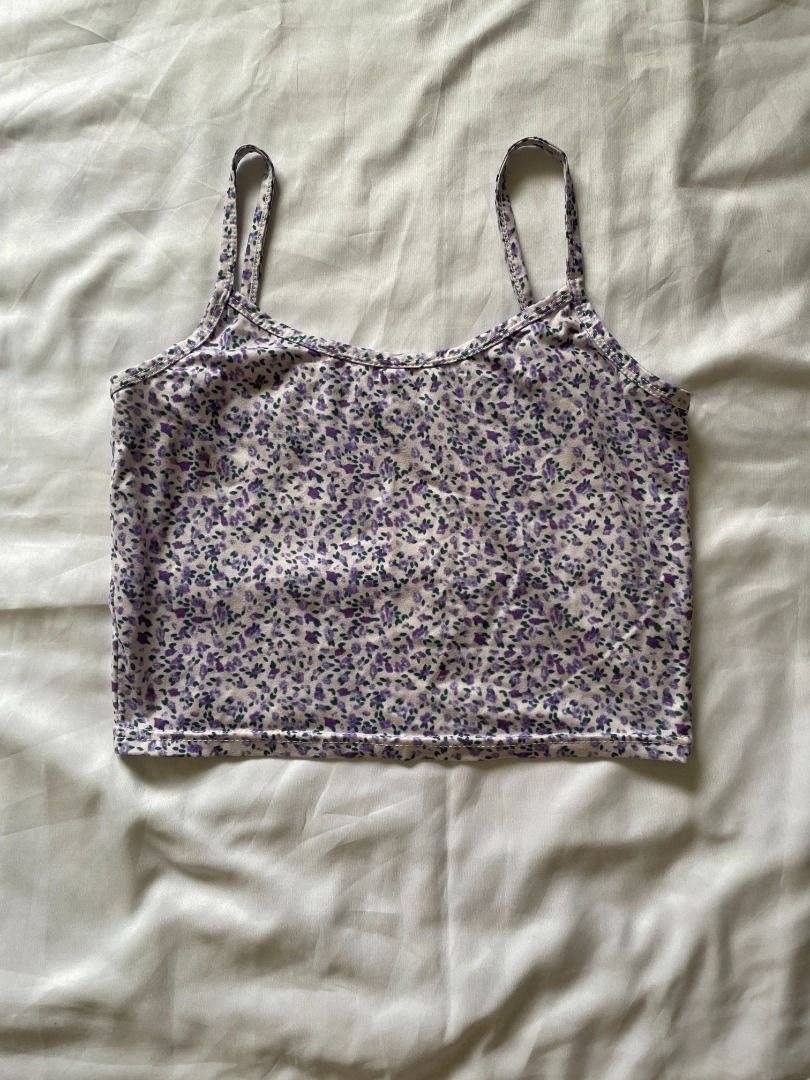 Lavender Floral Print Tank Top (Category: Sleeveless) located in Paranaque City. Submitted by tortoisee (Listing ID 1408876128, Image 1). Description: condition: used a couple of times, no damage or stains - cropped length - lightweight fabric - rfs: decluttering.