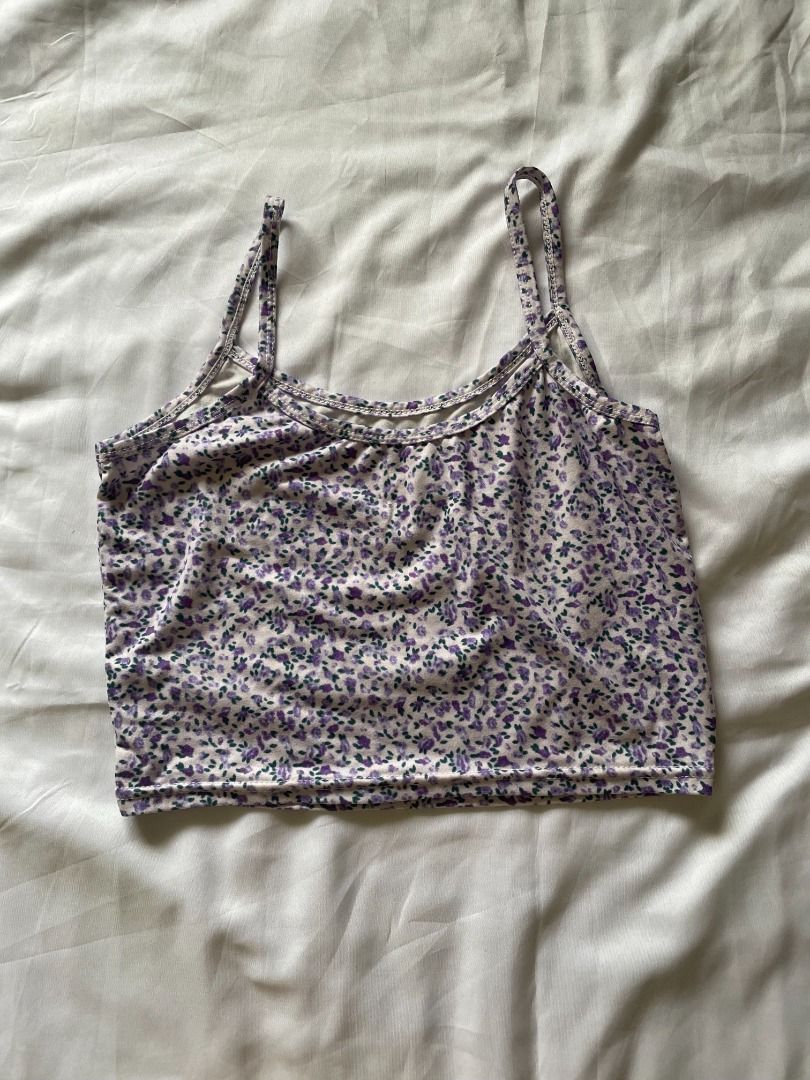 Lavender Floral Print Tank Top (Category: Sleeveless) located in Paranaque City. Submitted by tortoisee (Listing ID 1408876128, Image 2). Description: condition: used a couple of times, no damage or stains - cropped length - lightweight fabric - rfs: decluttering.
