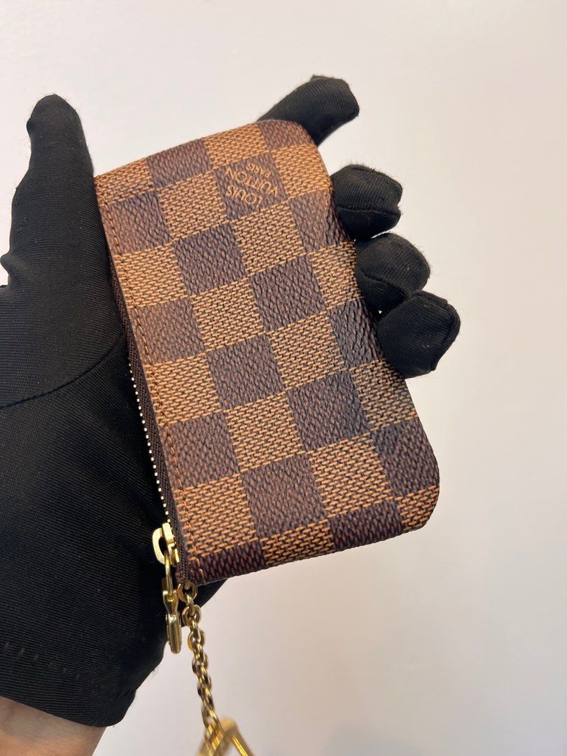 LOUIS VUITTON Damier Ebene Canvas Key Pouch (Category: Luxury Bags & Wallets) located in Taguig. Submitted by shoppersluxe2394 (Listing ID 1408826004, Image 2). Description: .