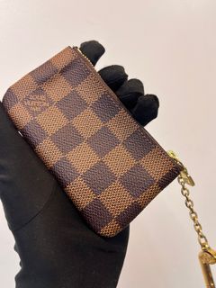 (Category: ) located in . Submitted by shoppersluxe2394 (Listing ID 1408826004, Image 1). Description: .