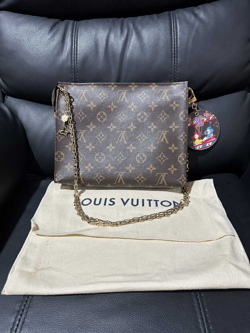 Louis Vuitton Monogram Pochette Felicie (Category: Luxury Bags & Wallets) located in Mandaluyong City. Submitted by peanutsola (Listing ID 1408709016, Image 2). Description: - Authentic Louis Vuitton Pochette Felicie - Monogram canvas - Gold-tone chain strap - Removable interior pocket - Includes dust bag - Classic LV monogram pattern - Charm attached - Perfect for everyday or special occasions Like New.