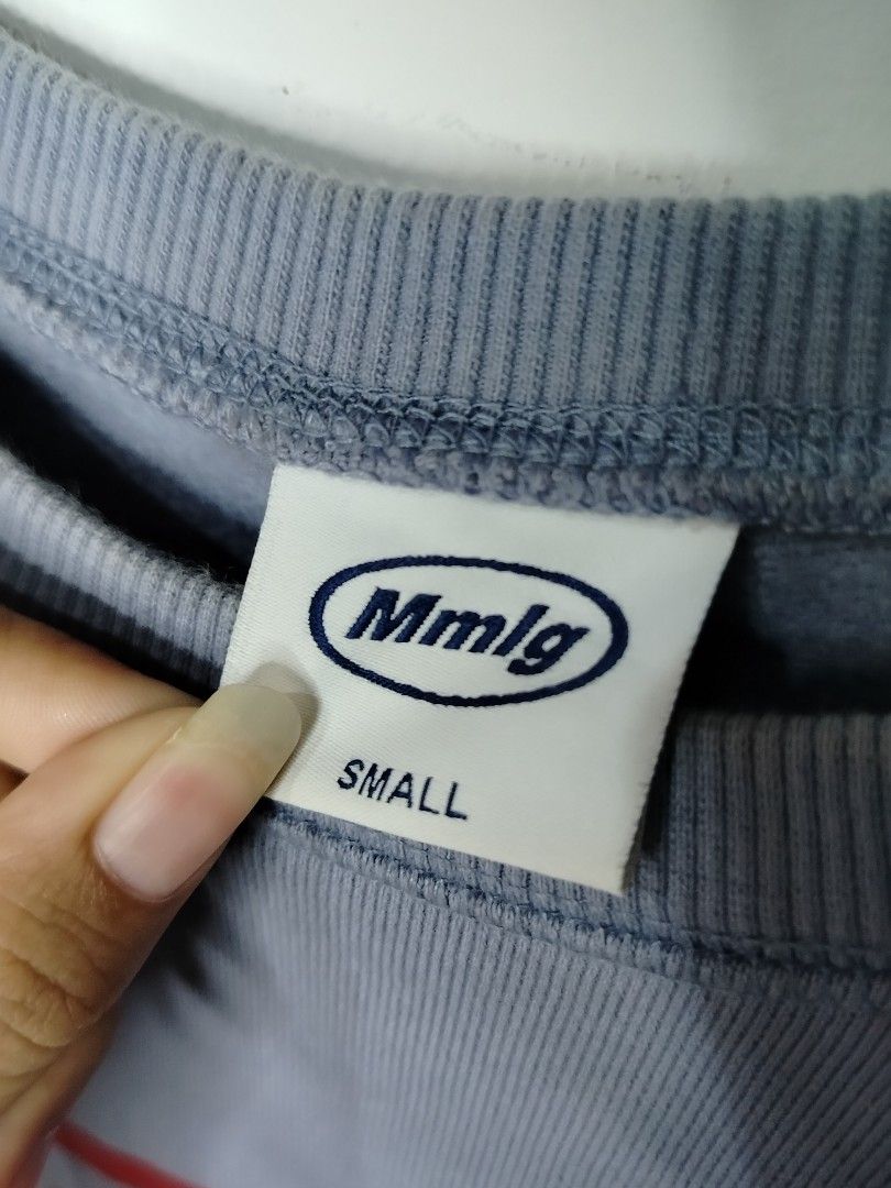 Mmlg long sleeve (Category: Coats, Jackets and Outerwear) located in Tacurong. Submitted by jumarvelous (Listing ID 1408789522, Image 2). Description: Excellent Condition No Issue size S on tag, best fit S-M Dimes: 23.5x25 Condition: 10/10.
