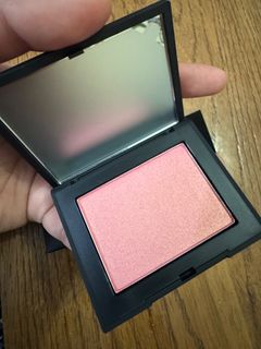 (Category: ) located in . Submitted by prettythingstosell (Listing ID 1408721348, Image 1). Description: .
