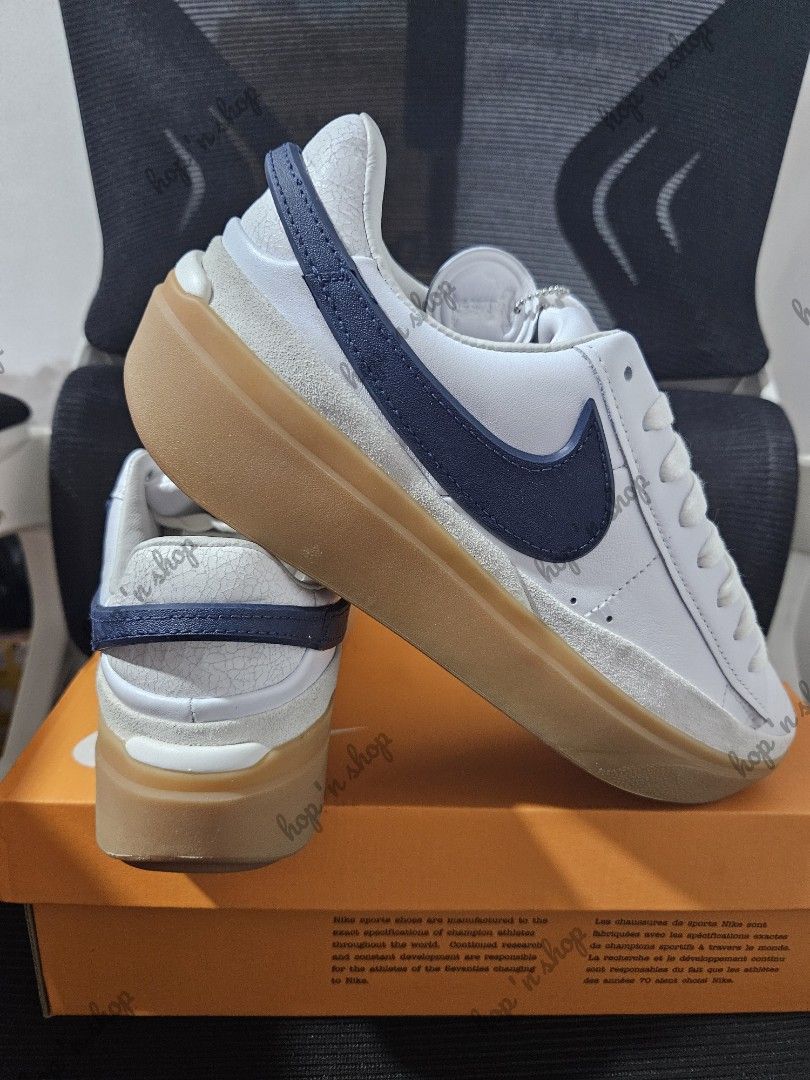 Nike Blazer Phantom Low (Category: Sneakers) located in Quezon City. Submitted by j0yciee (Listing ID 1408810024, Image 3). Description: Size: 26 cm Color: White/Midnight Navy Brand new 100% Original ₱2,999 Loc: Tandang Sora, QC Lalamove or self pick-up only.