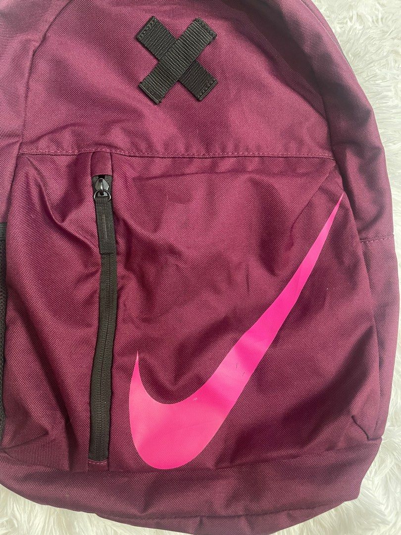 Nike Elemental Dark Red Backpack (Category: Backpacks) located in Pasig City. Submitted by cozyclurb (Listing ID 1408756179, Image 2). Description: Dimensions: 15” W x 19” L x 5” D Authentic - Preloved Signs of use, stains Condition: 8/10 Location: Pasig Price: ₱850.