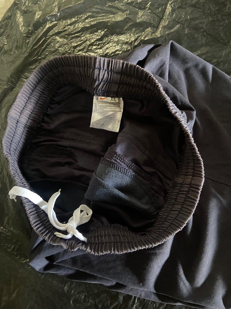 Nike Pants (Category: Joggers) located in Manila. Submitted by acethriftstop (Listing ID 1408761101, Image 3). Description: Waist: 28 can fit up to 38 Length: 40 Leg open: 12.5 Thigh: 12.5 Hem: 9.5 Color rate: 8 / 10 good fade Navy blue.