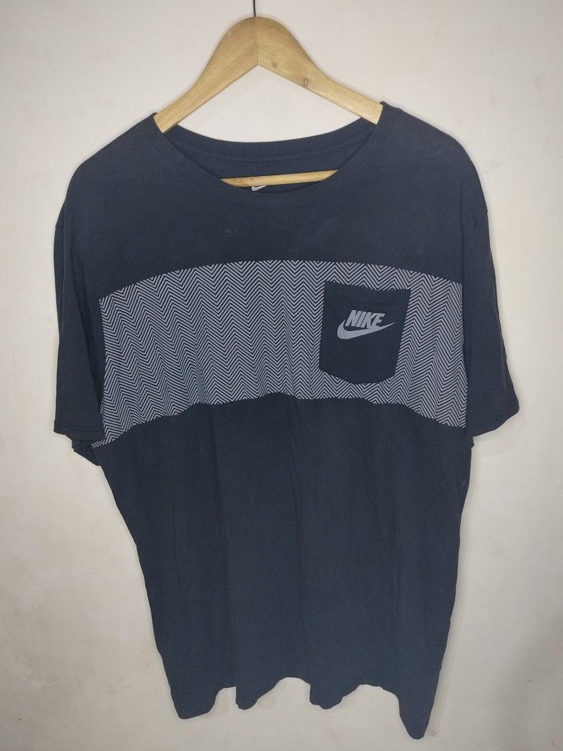 Nike Pocket Tee (Category: Tshirts & Polo Shirts ) located in Tacurong. Submitted by jumarvelous (Listing ID 1408796124, Image 1). Description: Excellent Condition No Issue size XL on tag, best fit XL-2XL Dimes: 23x29 Condition: 10/10.