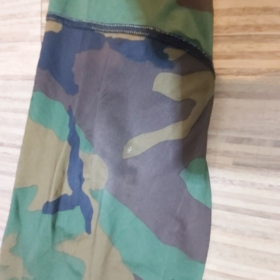 Nike pro combat compression thighs (Category: Activewear) located in Muntinlupa City. Submitted by rigoutmafia (Listing ID 1408861547, Image 1). Description: pinhole run as shown in photo. unused.well kept.