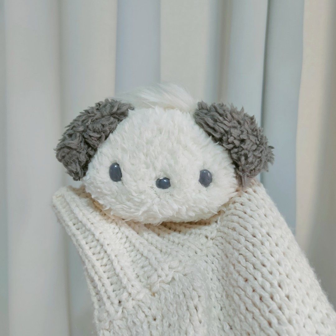 Pochacco Onigiri Charm Plush (Category: Plushies & Soft Toys) located in Roxas City. Submitted by squishcheeks (Listing ID 1408851806, Image 1). Description: .