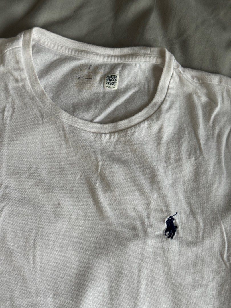 POLO Ralph Lauren White Shirt (Category: Tshirts & Polo Shirts ) located in Makati City. Submitted by fraankiee (Listing ID 1408791749, Image 1). Description: Good as new. Got it from Australia. Negotiable..