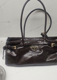(Category: ) located in . Submitted by diva_closet (Listing ID 1408819232, Image 1). Description: .
