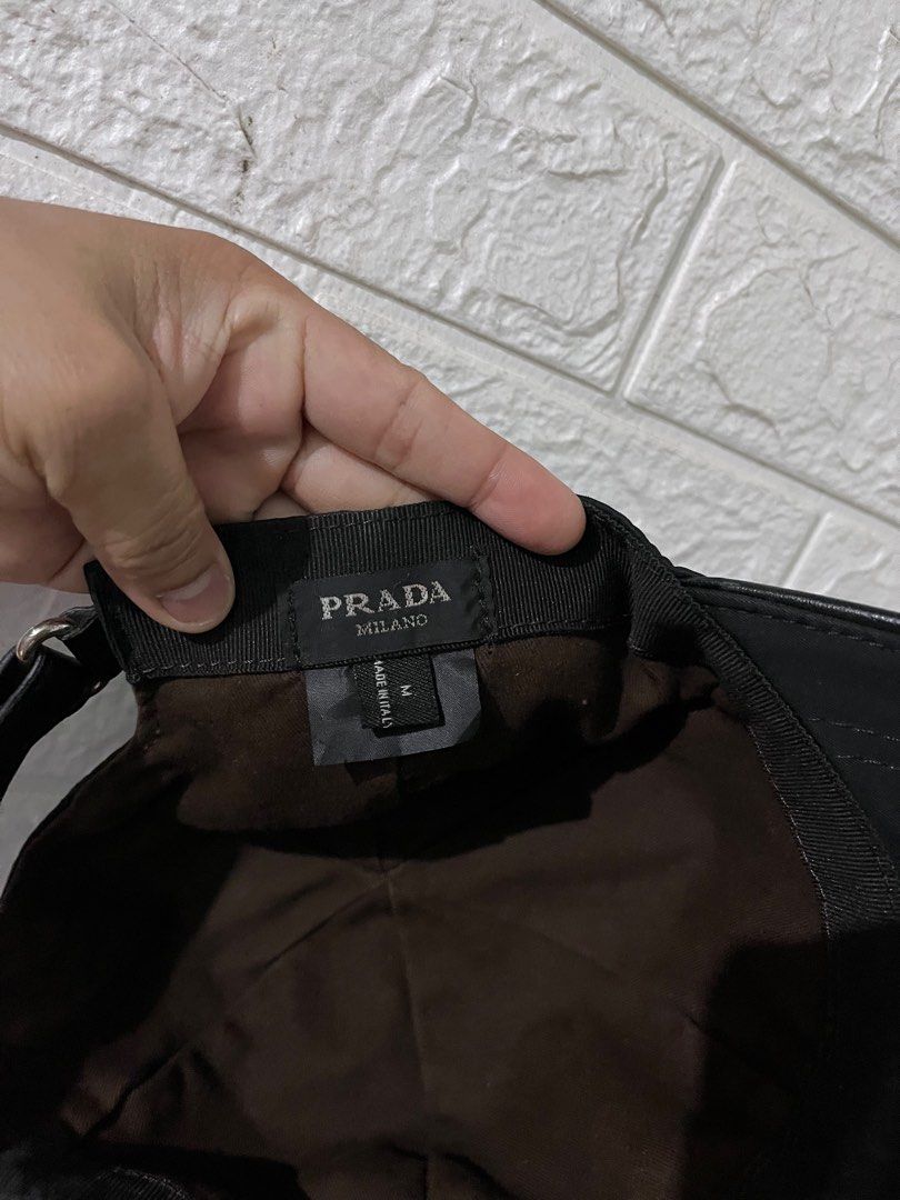 Prada Milano Black Cap (Category: Caps & Hats) located in Kabankalan. Submitted by miaangelar73343 (Listing ID 1408881320, Image 3). Description: PA LEGIT CHECK NYO LG PO DI KASI AKO MARUNONG MAG LEGIT CHECK.