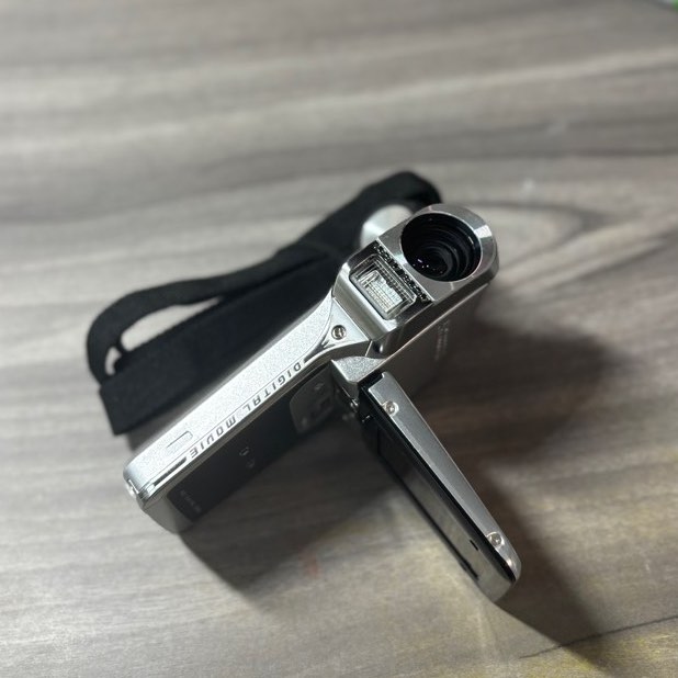 SANYO　Xacti　DMX-C5 Sanyo Xacti DMX-C5, Photography, Cameras on Carousell