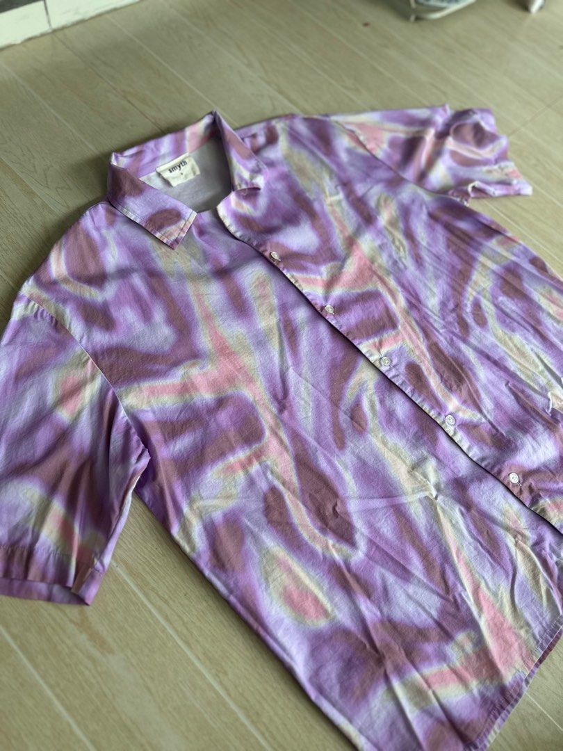 Smyth Purple Viscose pattern Polo shirt (Category: Tshirts & Polo Shirts ) located in Santa Rita. Submitted by john_valencia02 (Listing ID 1408776325, Image 1). Description: Smyth Purple Viscose pattern polo shirt Width: 24.5 Length: 28 Loc: Pampanga.