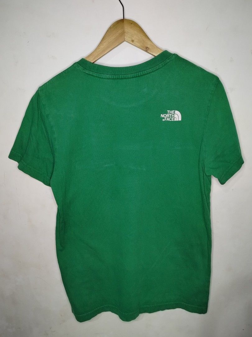 The North Face Teeshirt (Category: Tshirts & Polo Shirts ) located in Tacurong. Submitted by jumarvelous (Listing ID 1408792323, Image 2). Description: Excellent Condition No Issue size M on tag, best fit S Dimes: 19x26.5 Condition: 10/10.
