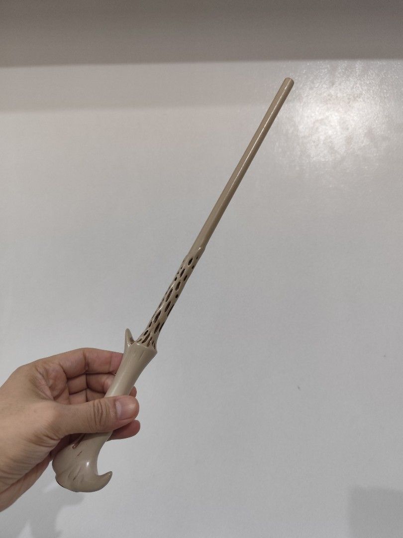 Voldemort (Harry Potter) - Magic Wand with Box (Category: Western Merchandise) located in Taguig. Submitted by emmanskie10 (Listing ID 1408740922, Image 3). Description: - Magic wand with original box and charging cable. - Features a unique design. - Made of a light-colored material. - Ideal for aspiring wizards and Harry Potter enthusiasts..