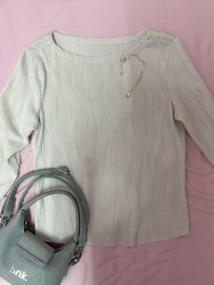 (Category: ) located in . Submitted by thriftwinnie (Listing ID 1408725448, Image 1). Description: .