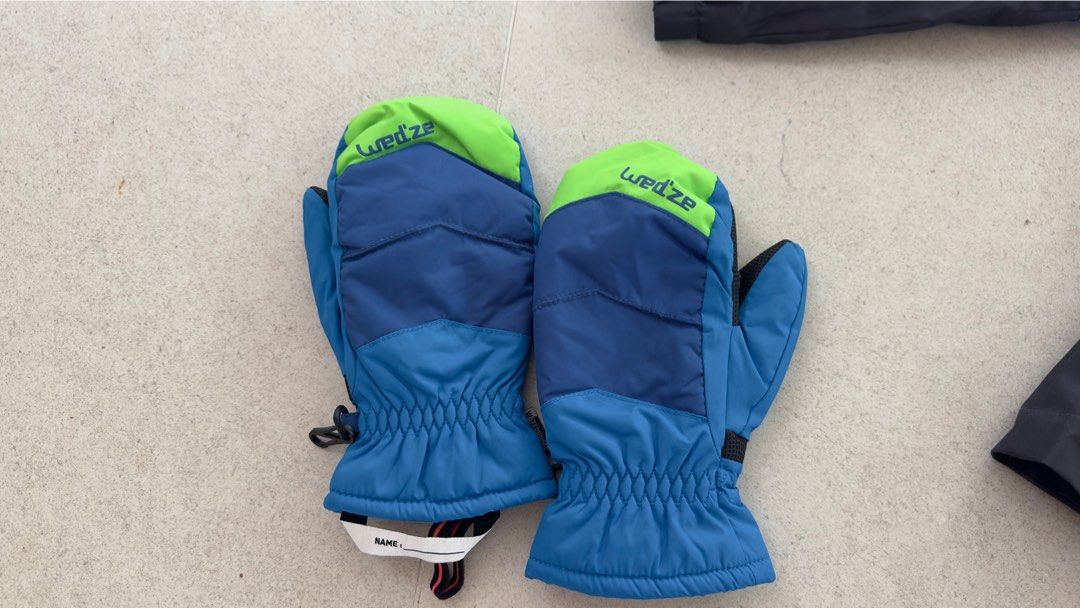 Winter Jacket (Category: Babies & Kids Fashion) located in Singapore. Submitted by jo.gab (Listing ID 1408734261, Image 3). Description: .