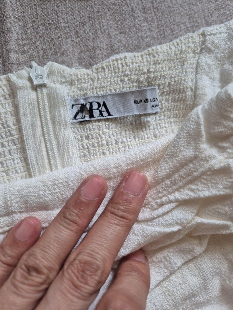 Zara off-shoulder dress (Category: Dresses) located in Cavite. Submitted by cjlaurel (Listing ID 1408778235, Image 2). Description: *super pretty when worn (no ww photo coz it doesn't fit me anymore) *fits xs : 24-25 waist *zipper back, w/ inner lining.