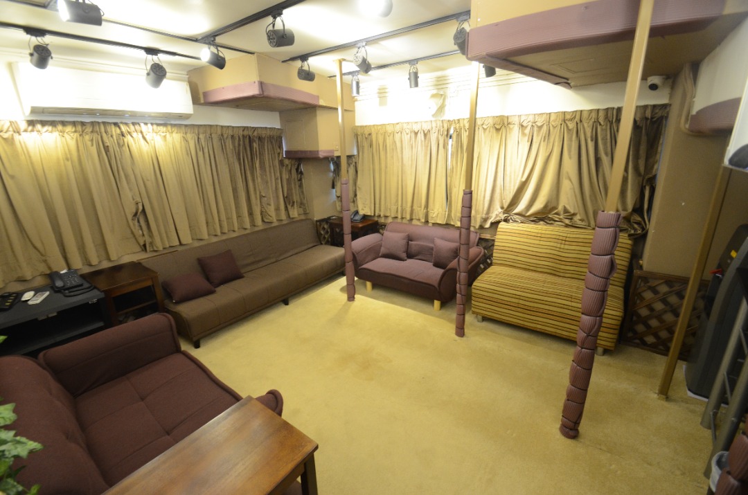 Temporary office/short-term and long-term exhibition space62863163896065111